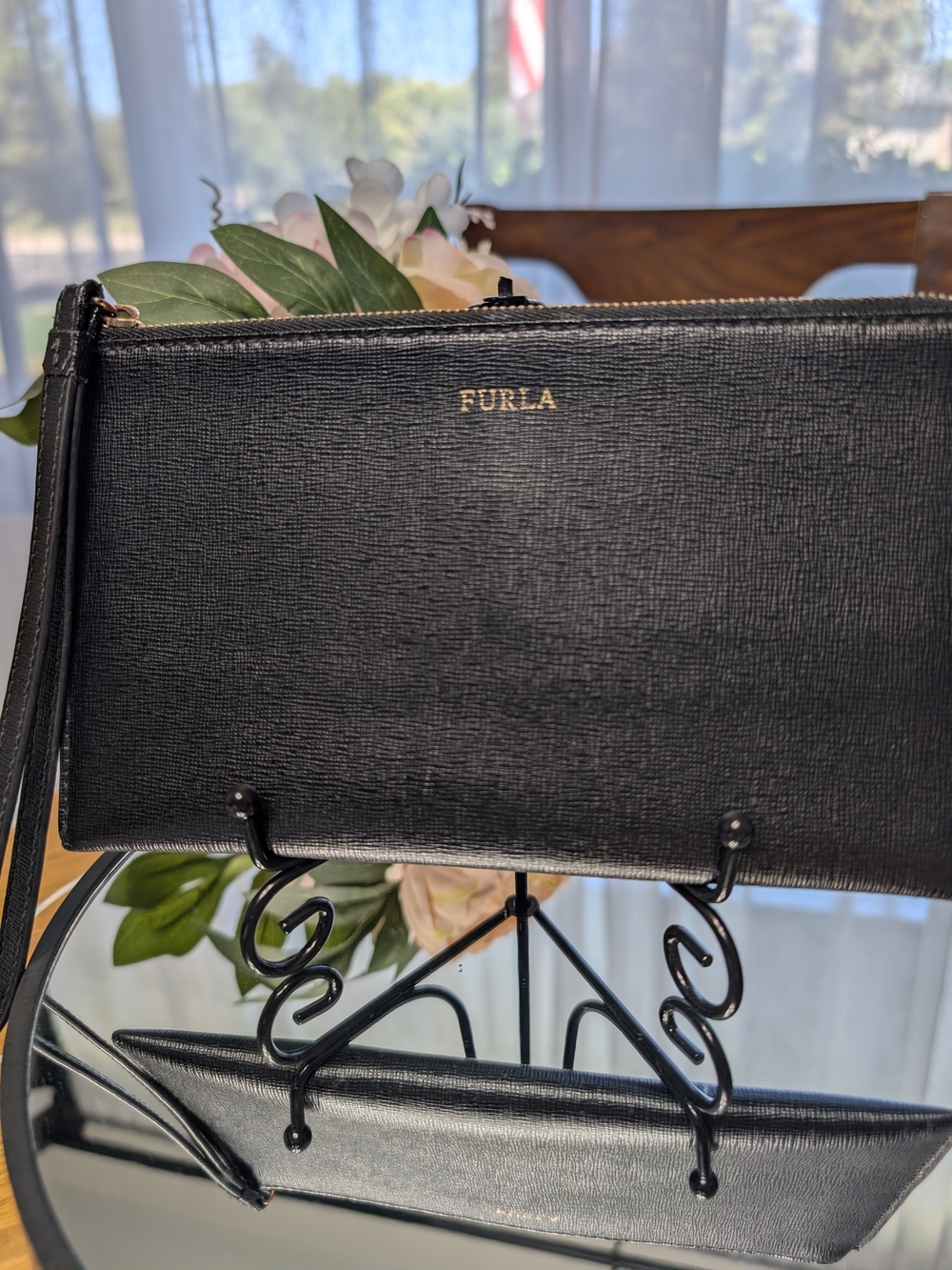 Furla Black Saffiano Leather Wristlet with Gold Logo - Picture 1 of 8
